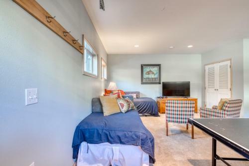 Chapman Point Cannon Beach Home With Hot-tub