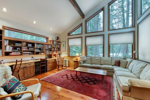 Golf Course Home 148