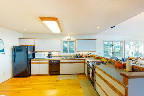 Secluded Cannon Beach Escape