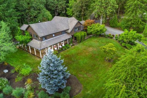 The Brookside Inn Manor