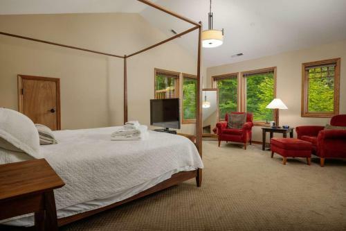 The Brookside Inn Manor