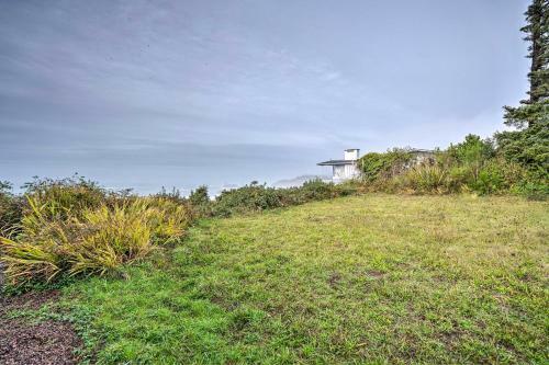Serenity By The Sea - Chic Oceanfront Home!