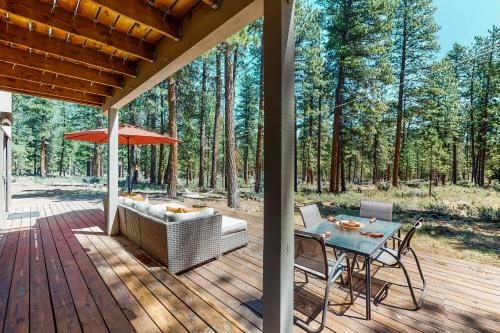 Architect's Masterpiece Black Butte
