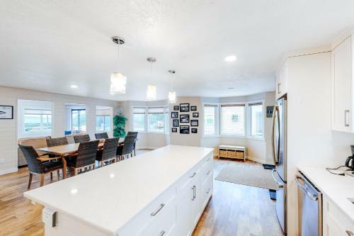 The Chinook House