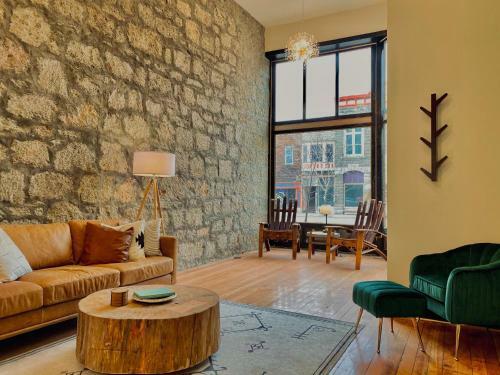 Luxury 2bedrooms 2kingbeds Historic Building