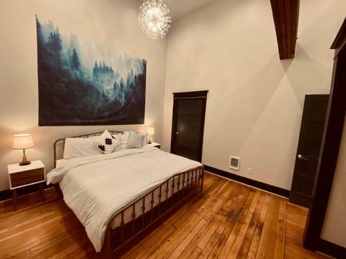 Luxury 2bedrooms 2kingbeds Historic Building