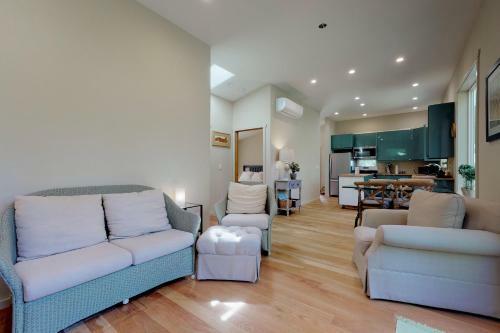 2 Bed 1 Bath Vacation Home In Gold Beach