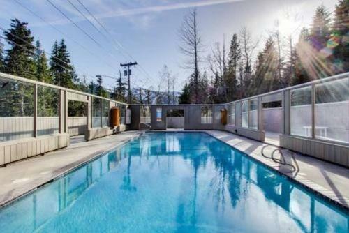 Skiers Paradise! Close To Slopes + Heated Pool!