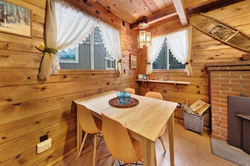Cozy Cabin In Government Camp