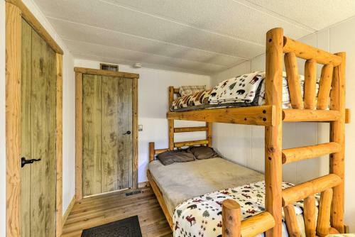 Rustic Grants Pass Rental Across From Rogue River!