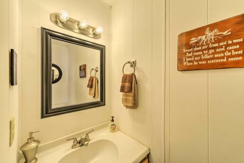 Rustic Grants Pass Rental Across From Rogue River!
