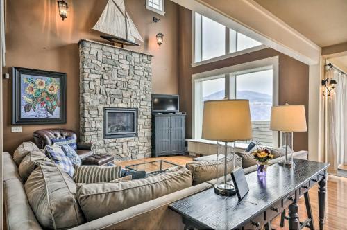 Group-friendly Hood River House With Deck, Game Room