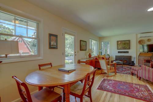 Living Color Cottage Home