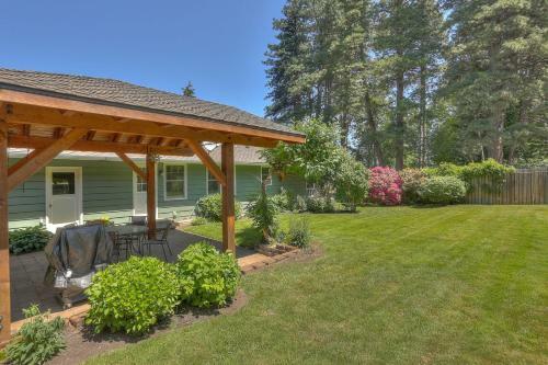 Living Color Cottage Home