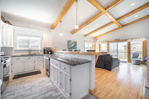 Sea Bunkhouse