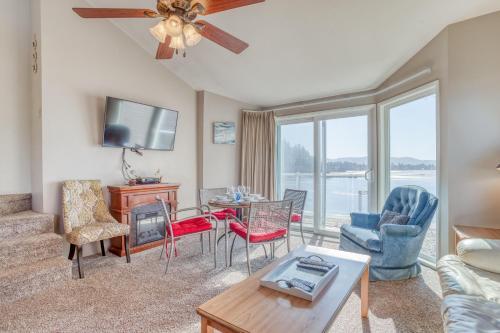 Dock Of The Bay 308