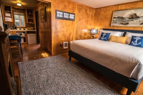 Hotel Anchor Inn Resort