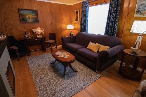 Hotel Anchor Inn Resort