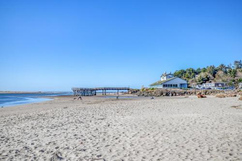 Dock Of The Bay 102