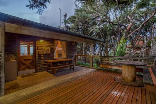 Cliff View Cabin (mca 420)