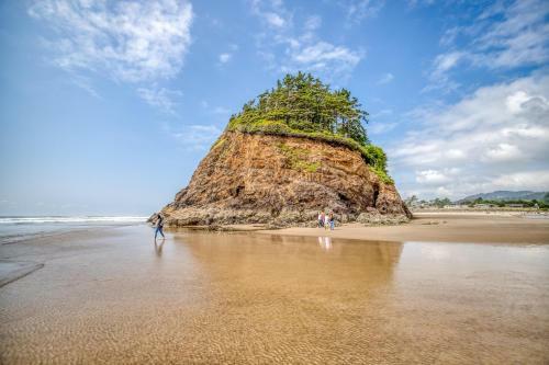 Breakers Beach House #10