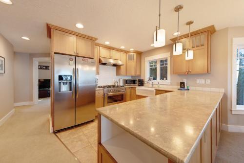 Pinecrest 1