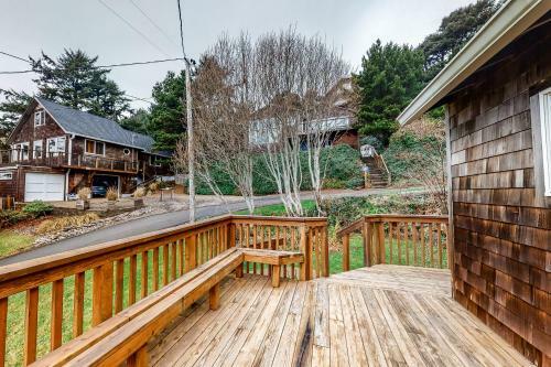 Bud's Beach House