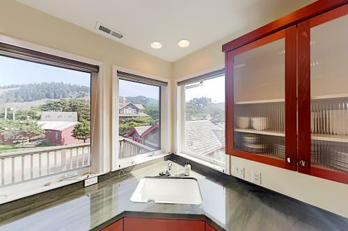 Exceptional Vacation Home In Neskowin Home