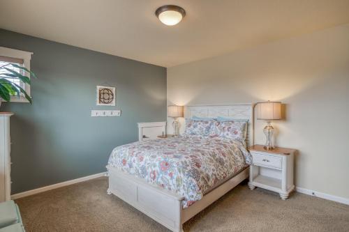 Beach Pine House