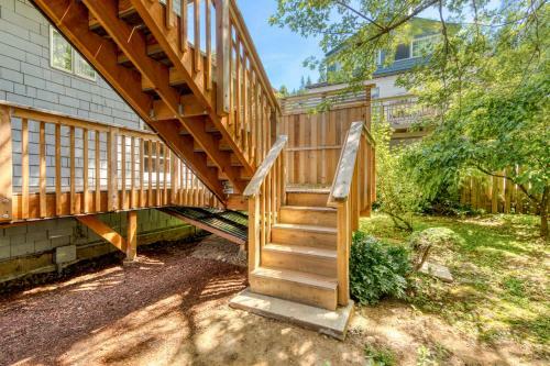 Tabor Treehouse