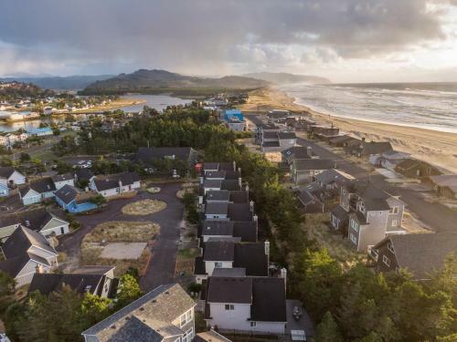 Beach Nest, Fantastic Dog Friendly With A Hot Tub, Easy Beach Access