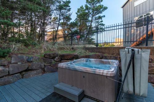 Beach Nest, Fantastic Dog Friendly With A Hot Tub, Easy Beach Access