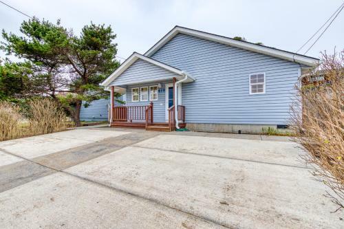 Rockaway Beach Comfy Retreat