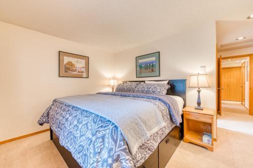Rockaway Beach Comfy Retreat