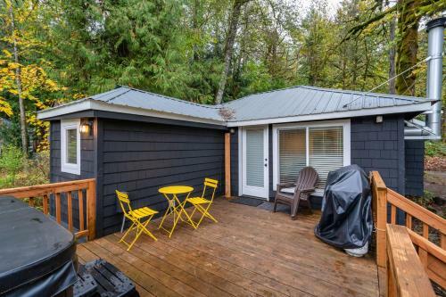 Riverbend Cabins #1-3 - Close To Ski Slopes!
