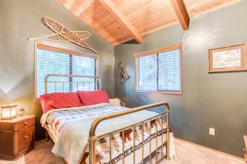 Zigzag Lodge