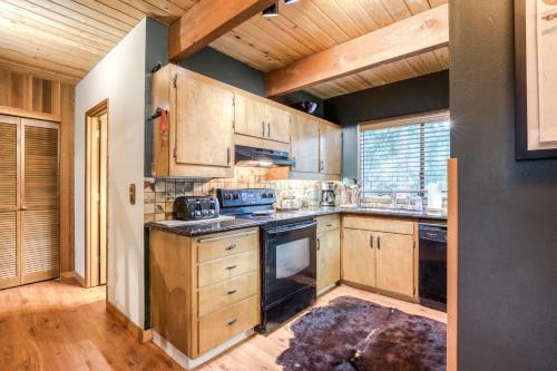 Zigzag Lodge