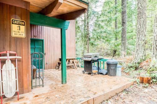 Zigzag Lodge