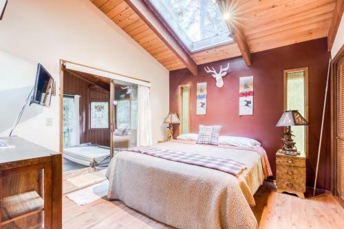 Zigzag Lodge