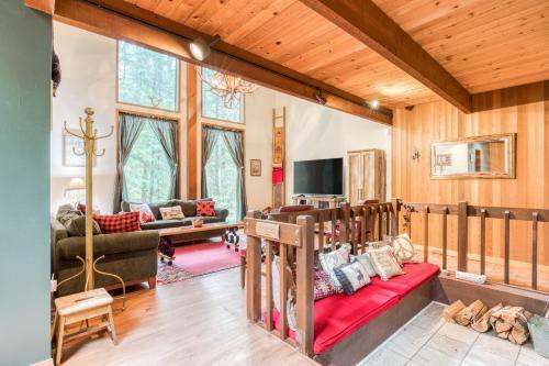 Zigzag Lodge