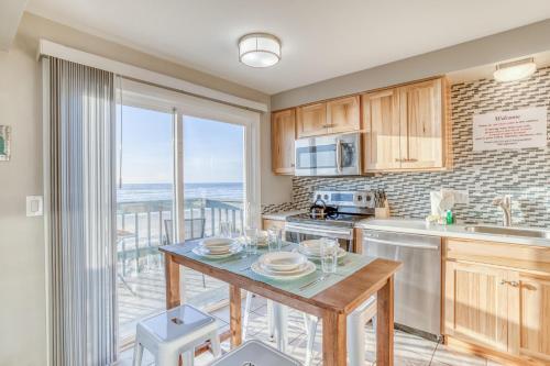 Whale Watcher Condo #3