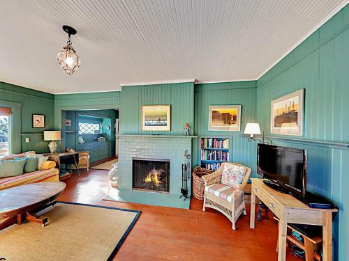 104 S Marion Home Home