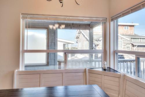 Beach Street Getaway- Seaside