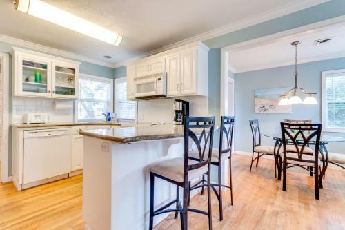 Kc's Cottage By The Sea