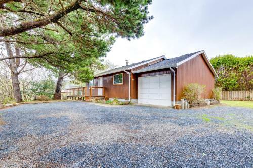 2 Bed 1 Bath Vacation Home In Seaside