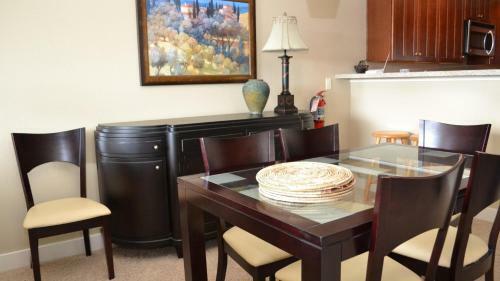 Apartamento 1000 N Holladay #201