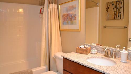 Apartamento 1000 N Holladay #201