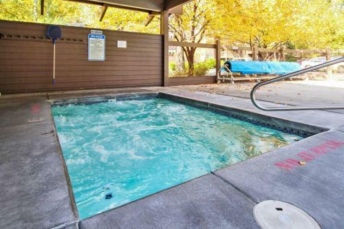 Zridge Condo 13