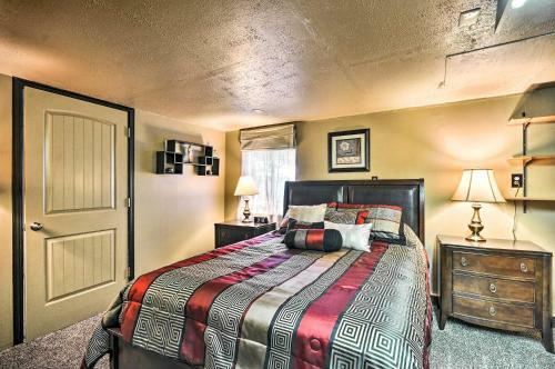 Sherwood Retreat With Yard, Walk To Old Town!