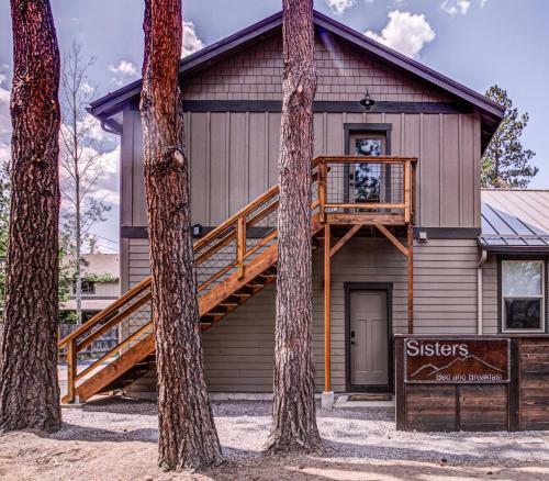 Sisters Bed And Breakfast